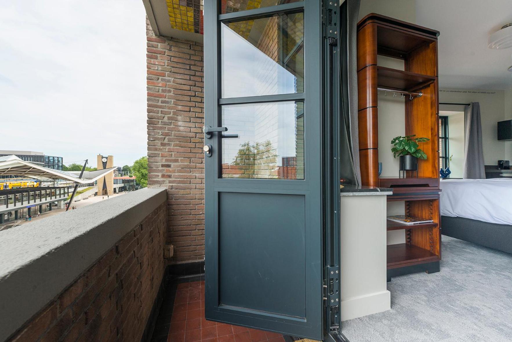 Apartment New Near 013 Poppodium With Fast Wifi